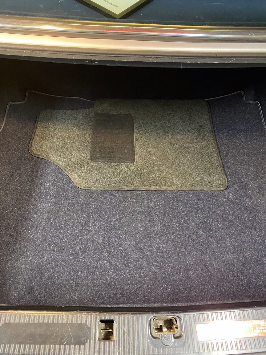 Interiörbild 1988 Mercedes-Benz 300 SE