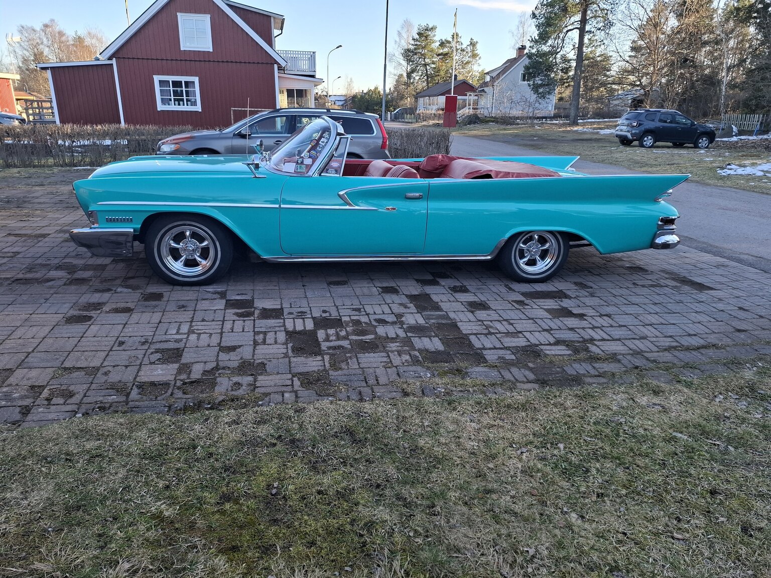 Exteriörbild på 1961 Chrysler Newport Cabriolet