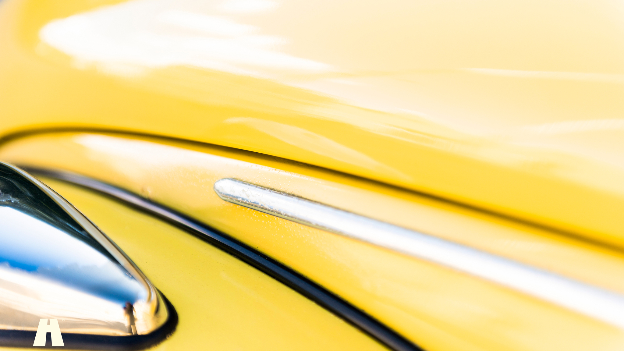 Exterior image of 1972 Volkswagen beetle cabriolet 1302 LS