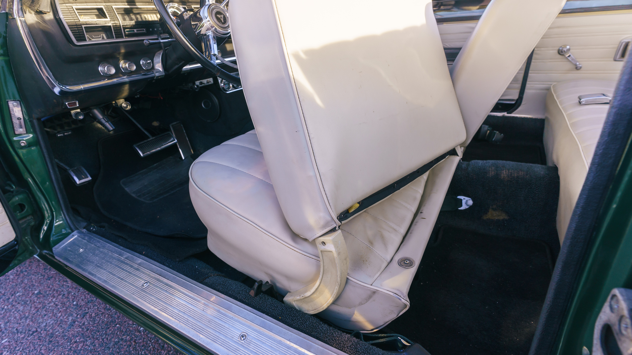 Interior image of 1967 Dodge Coronet 440 (2)