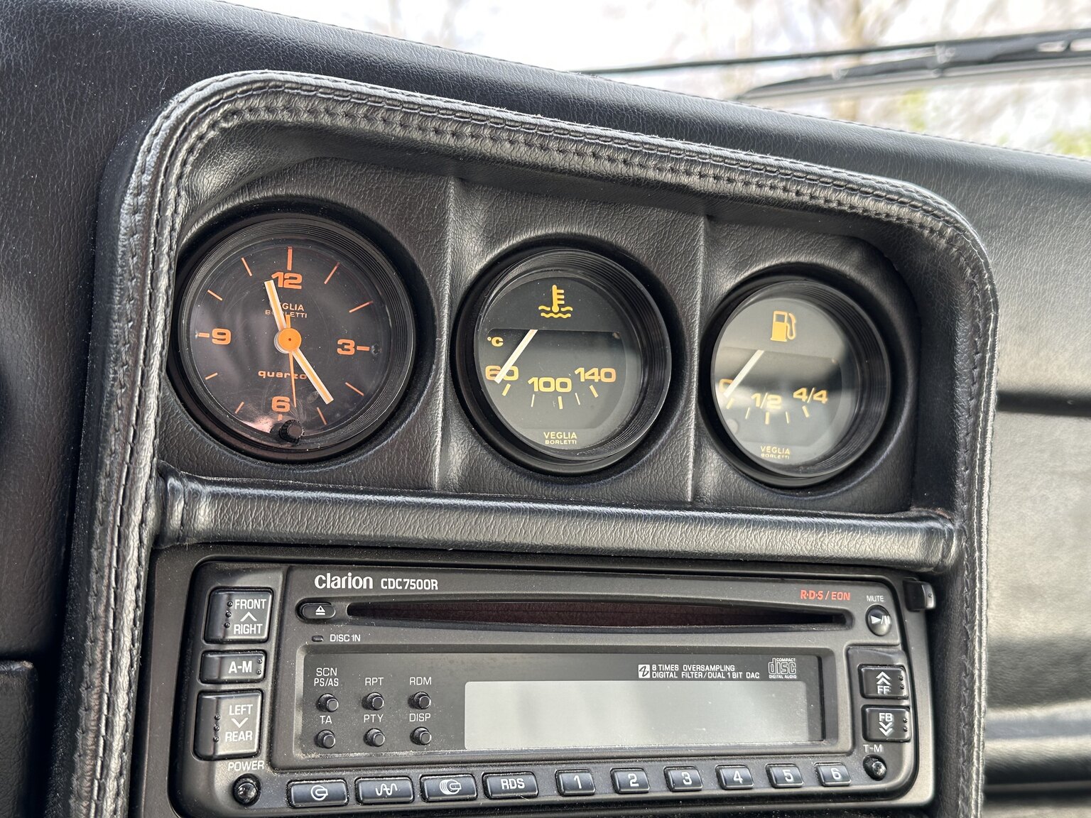 Interiörbild 1986 Ferrari 328 GTS