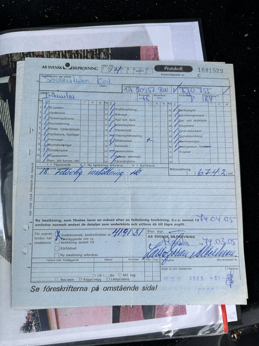 Documentation for 1965 Daimler 250 V8