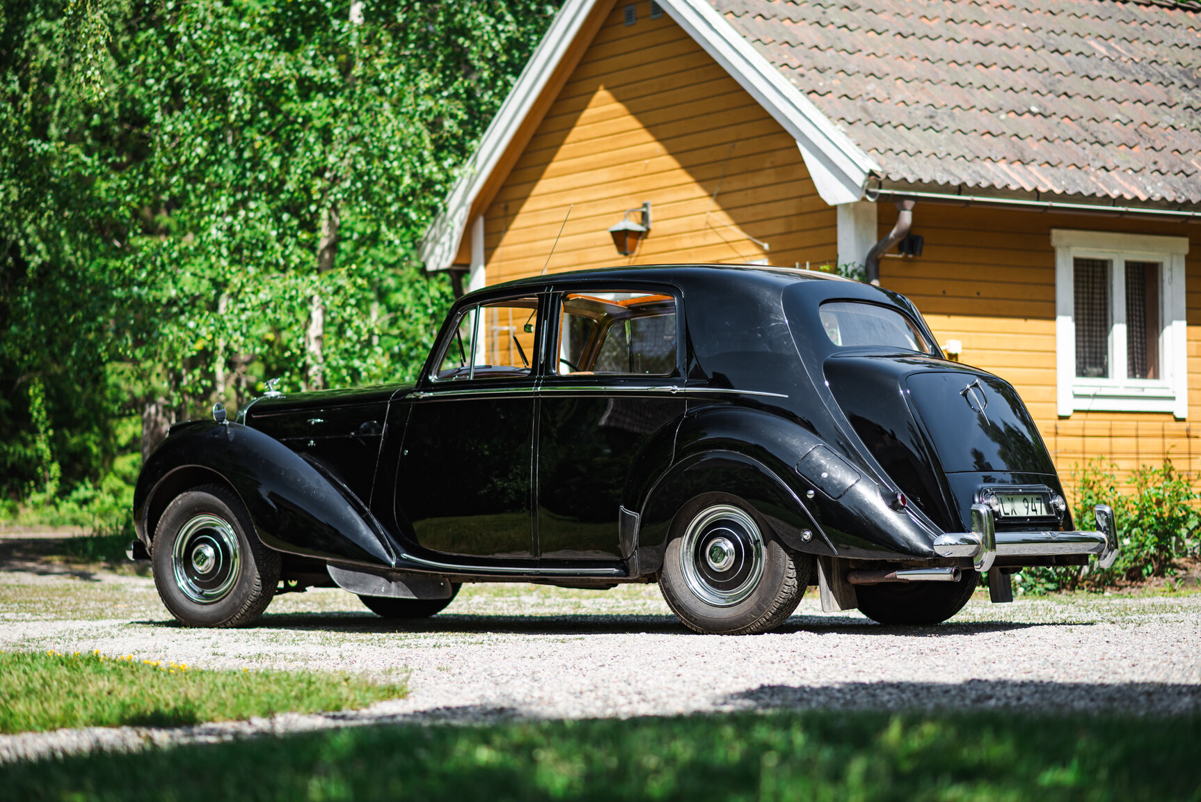 Exterior image of 1950 Bentley 4 1/4 Litre