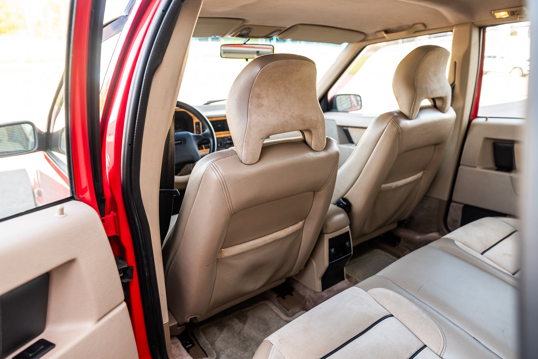 Interior image of 1996 Volvo 850 R