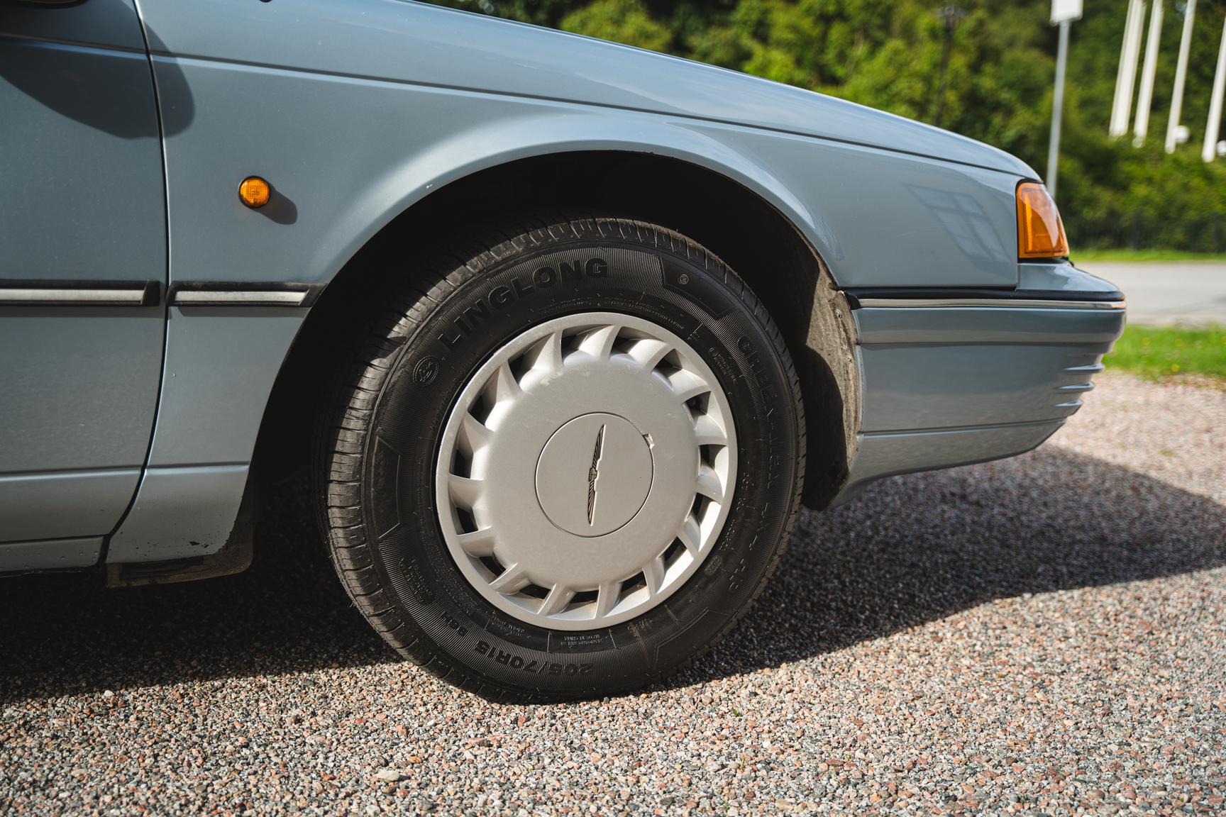 Exterior image of 1991 Ford Thunderbird (26)