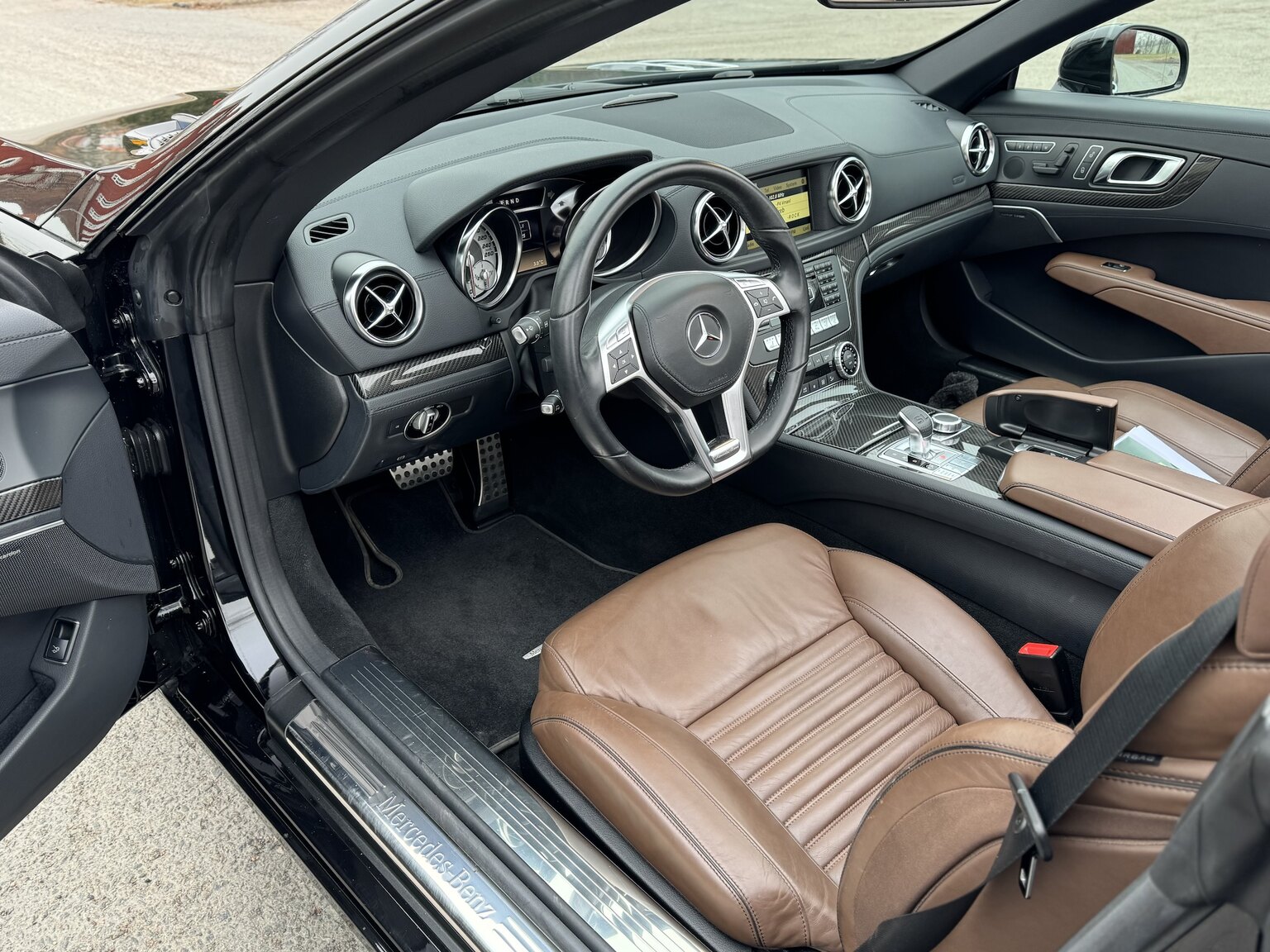 Interiörbild 2013 MERCEDES-BENZ SL 500