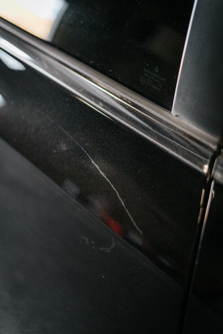 Exterior image of 2006 Chrysler 300C SRT-8 (28)