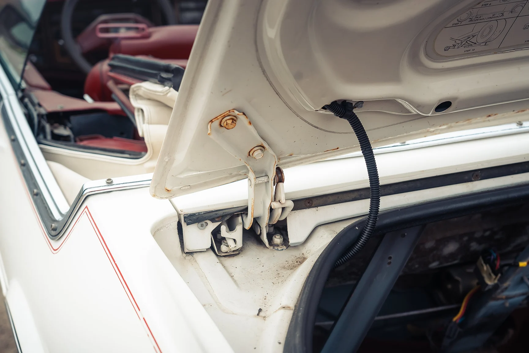 Innenraumfoto von 1984 Cadillac Eldorado Biarritz Convertible (65)