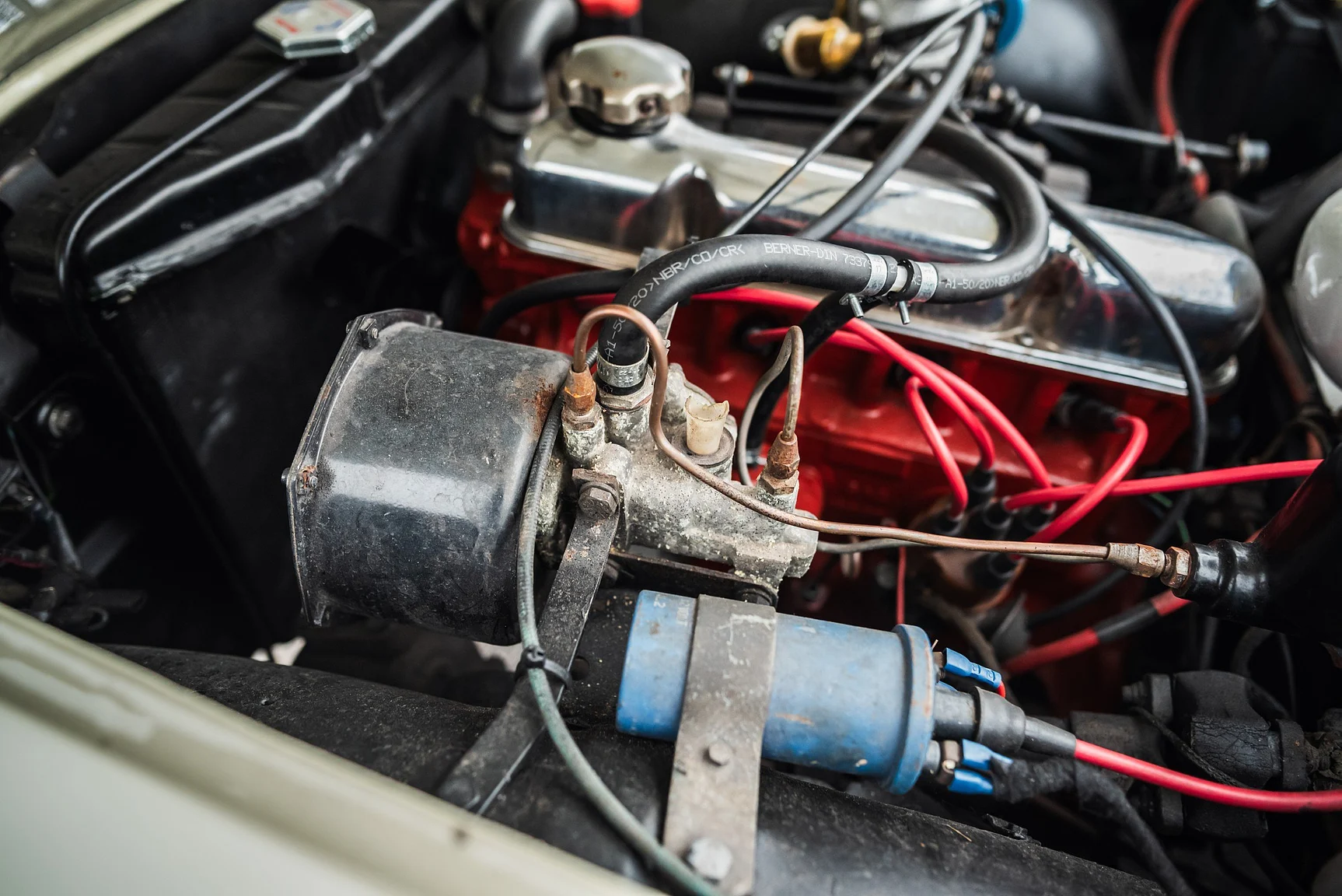 Image of 1964 Volvo P 1800S mechanics (21)