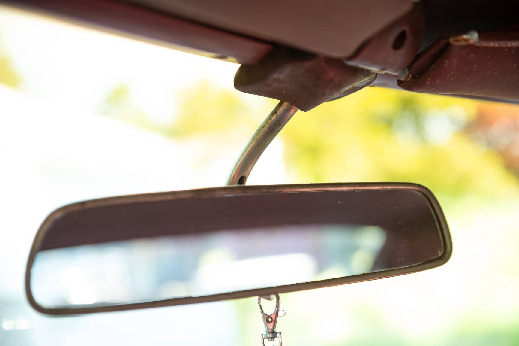 Interior image of 1968 Oldsmobile Toronado (24)