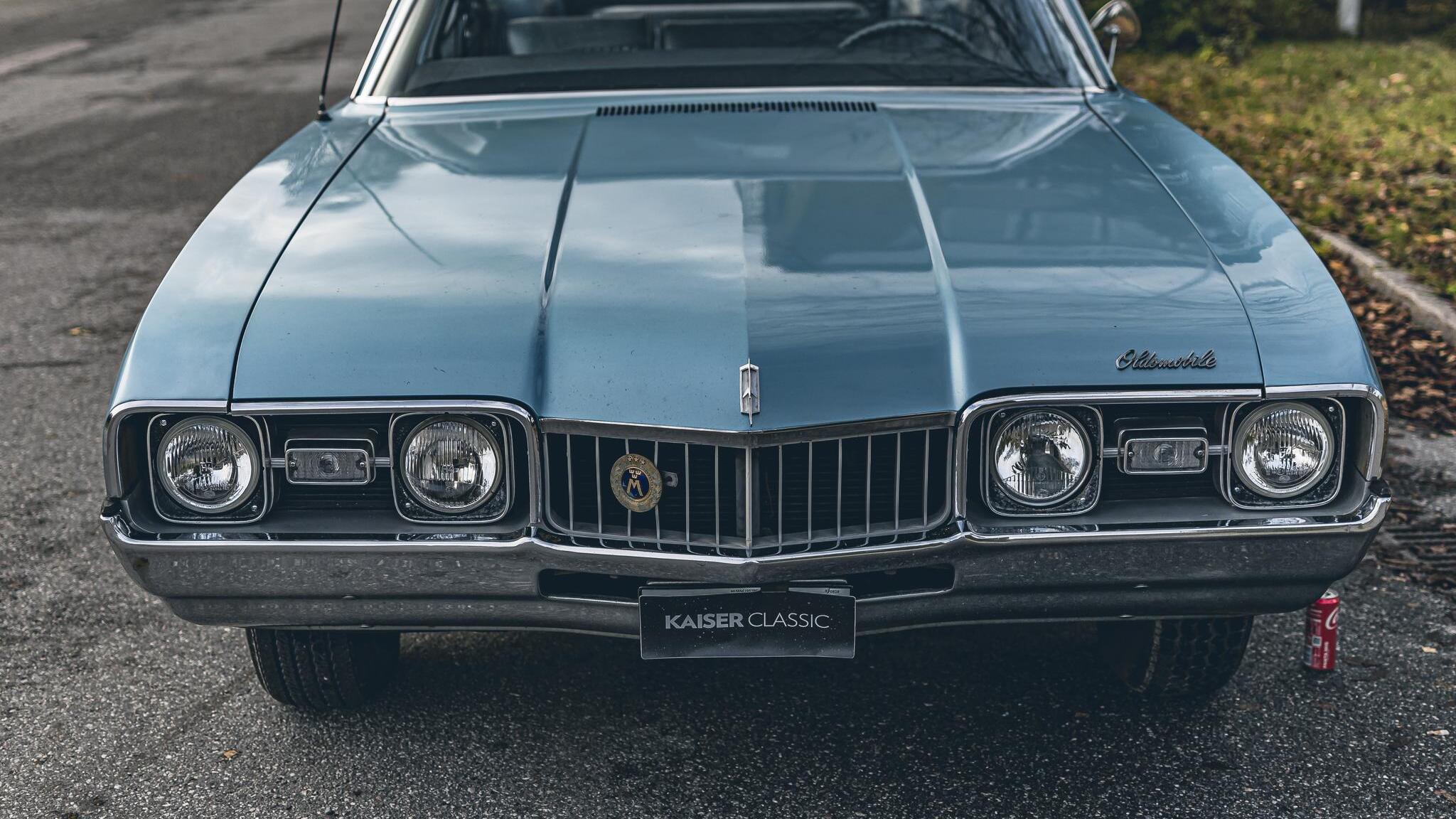 Exterior image of 1968 Oldsmobile Vista Cruiser