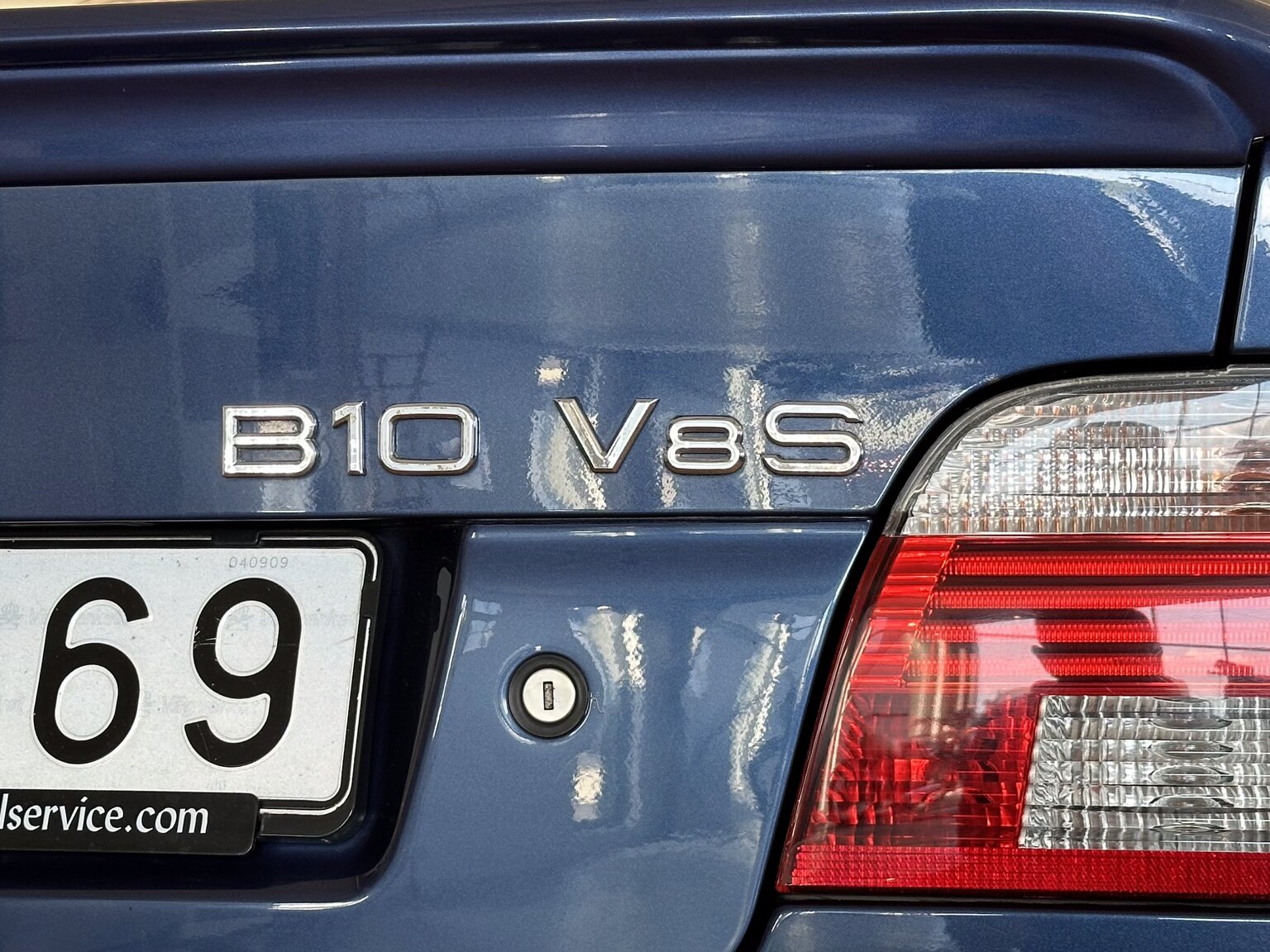 Exteriörbild på 2002 ALPINA B10 V8S