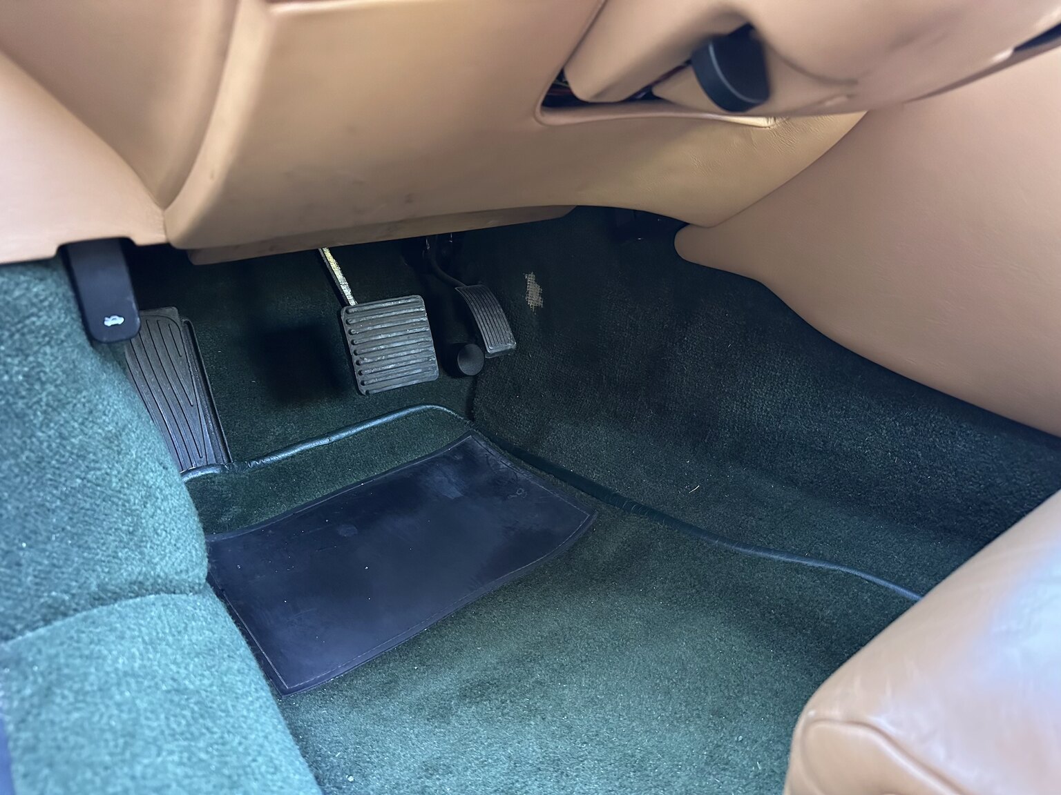 Interiörbild 2003 Aston Martin DB7