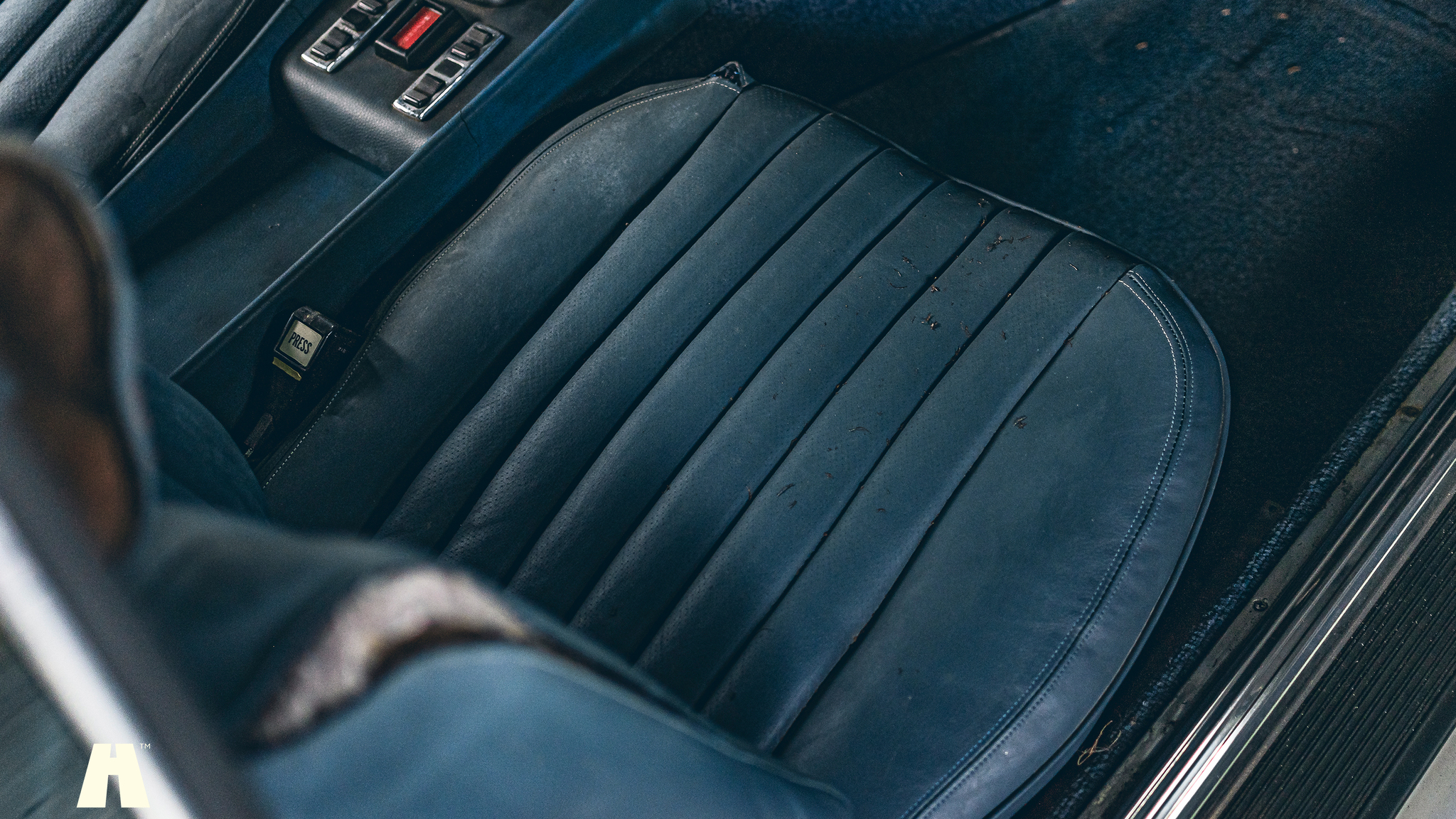Interior image of 1974 Mercedes SLC450 Project