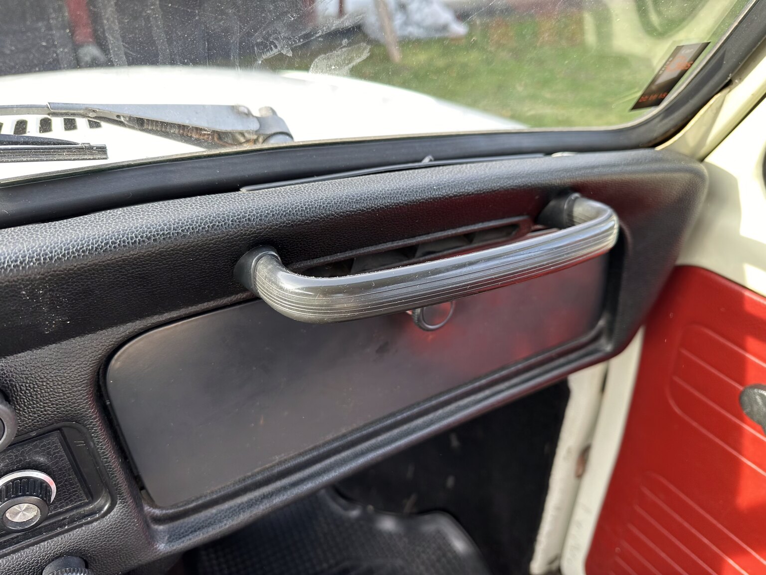Interior image of 1971 Volkswagen Beetle 1302 S