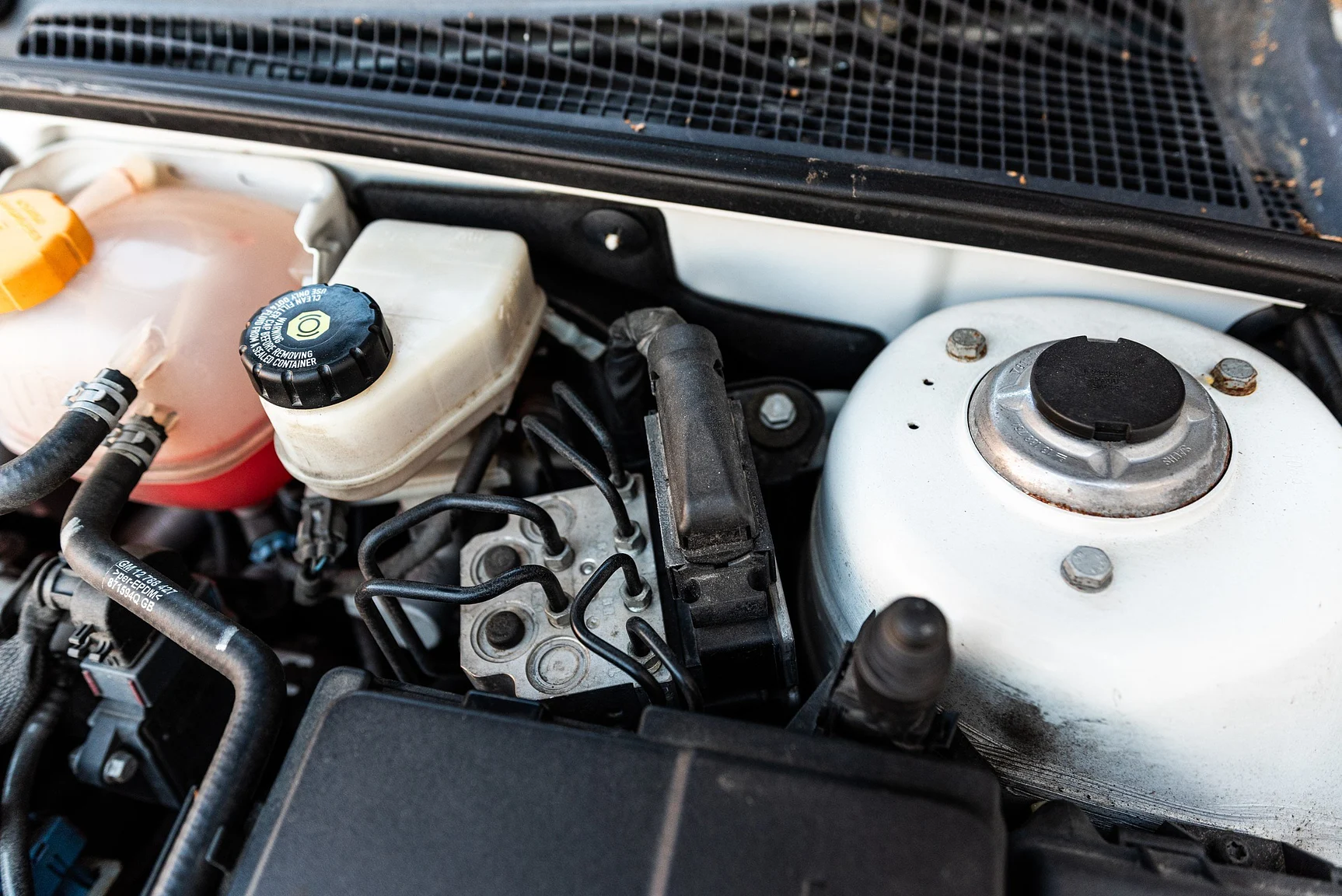 Image of 2008 SAAB 9-3 Vector 2.0T Cabriolet (19) mechanics