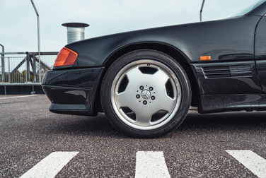 Exteriörbild på 1994 Mercedes SL320 (R129) 