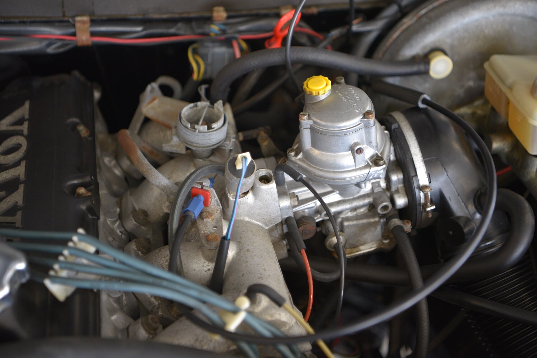 Image of 1986 Volvo 240 DL mechanics