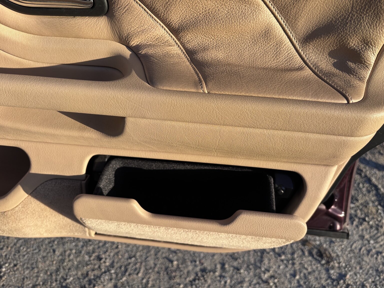 Interior image of 1996 BMW 728iA