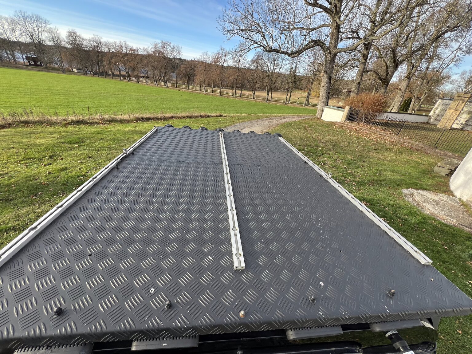 Exteriörbild på 2002 Land Rover Defender 90 2.5 Td5