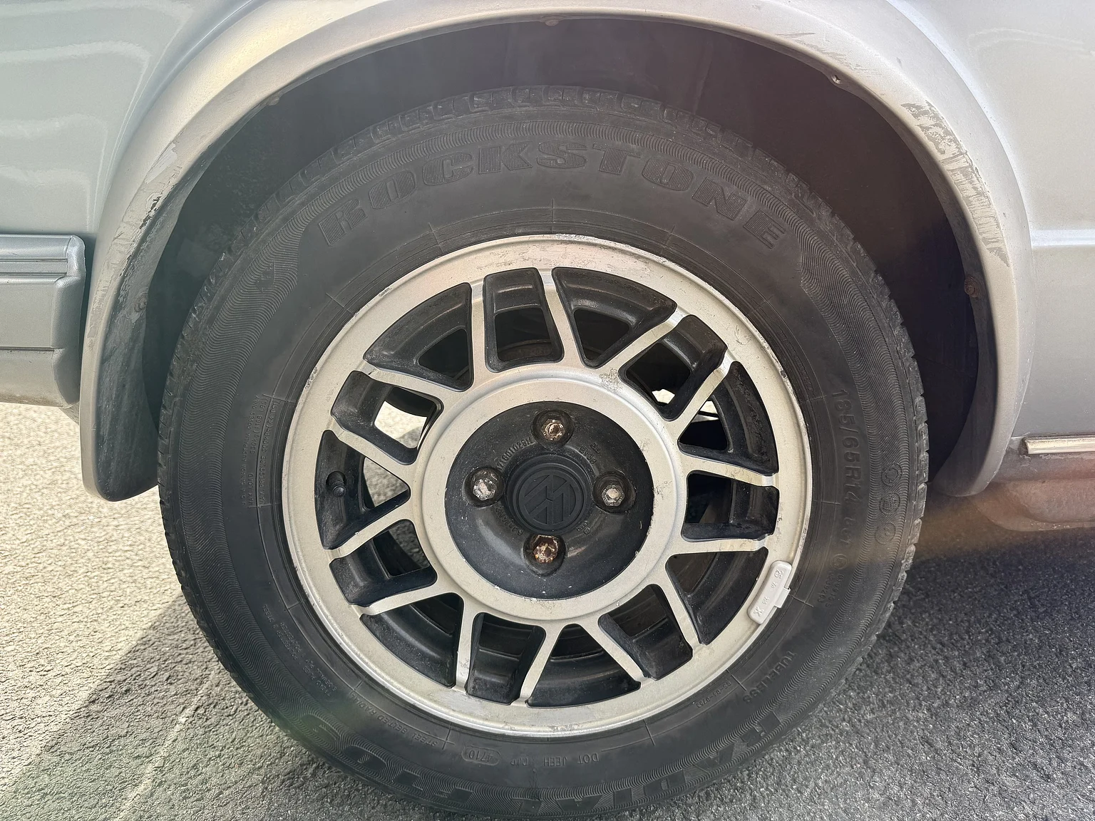 Exterior image of 1987 VW Golf Cabriolet (49)