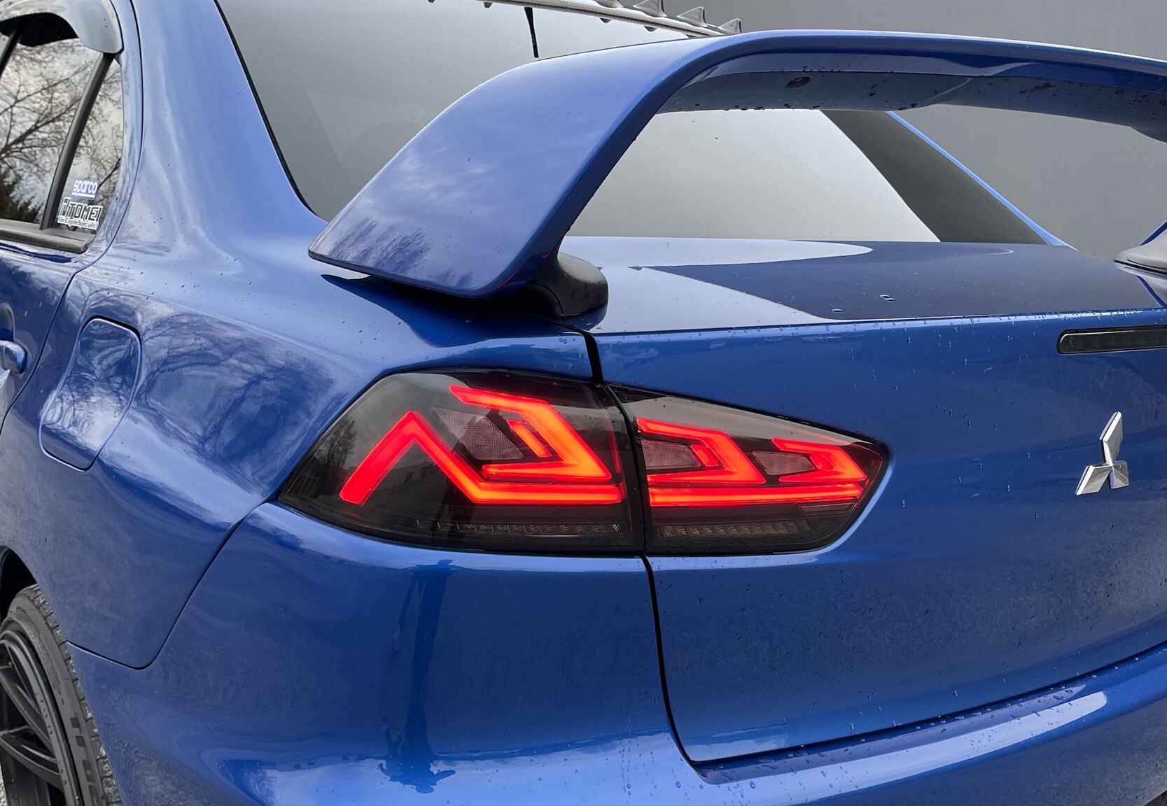 Exteriörbild på 2008 Mitsubishi Lancer EVO X