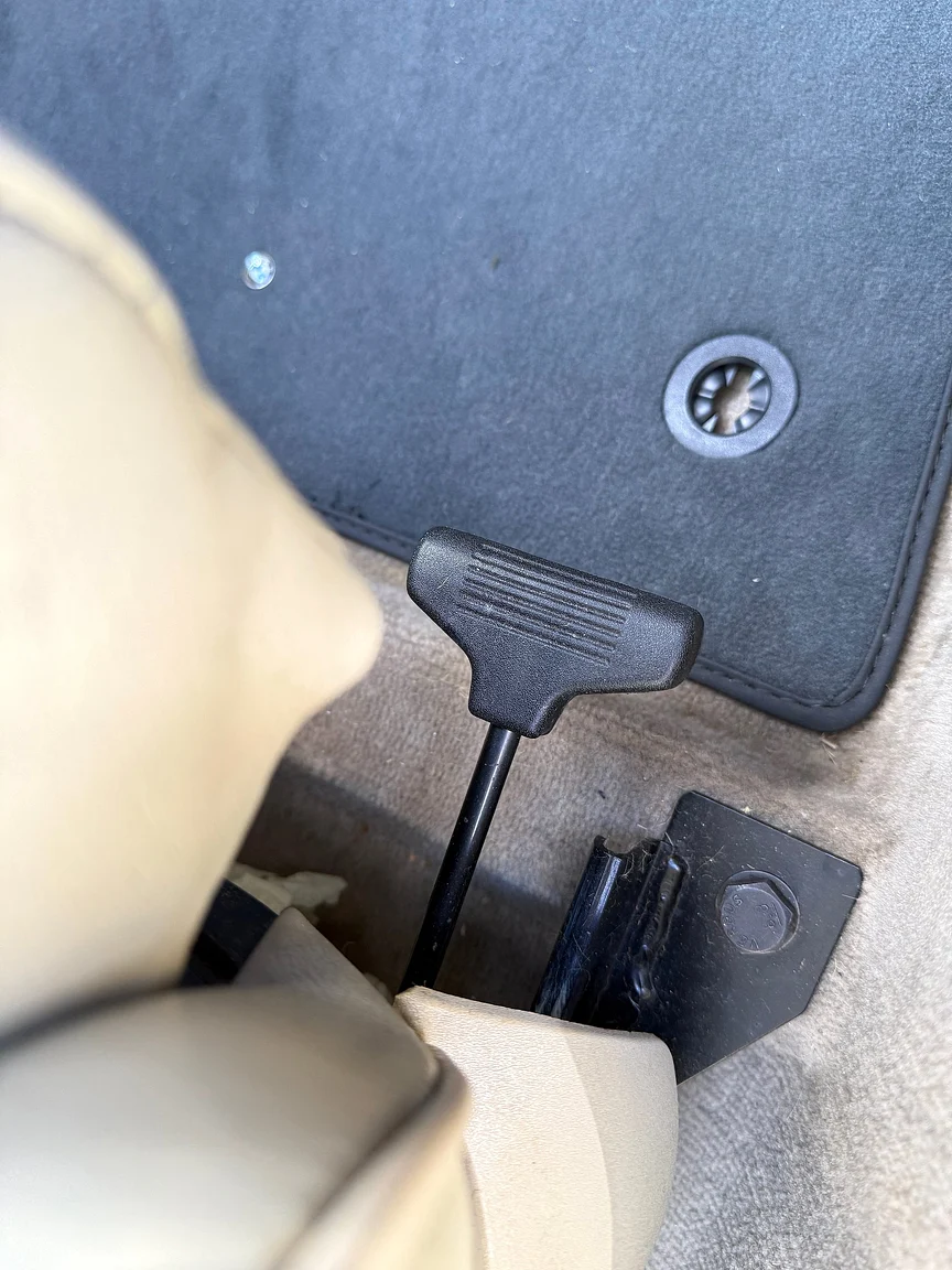Interior image of 1985 BMW 635 CSiA (E24) (73)
