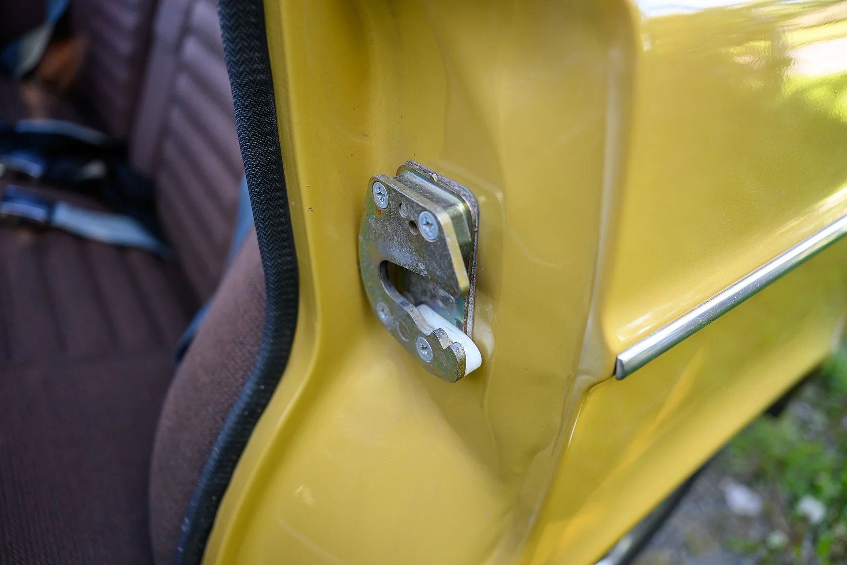 Innenraumfoto von 1971 Volvo 144 2.0 Automatic (59)