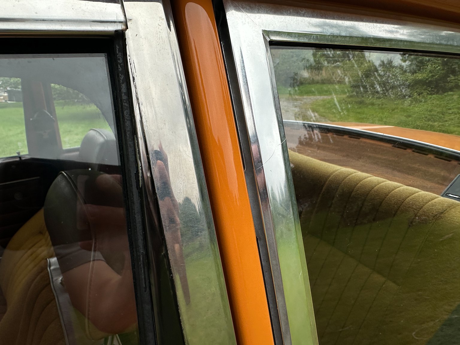 Exteriörbild på 1974 Volvo 142 2.0