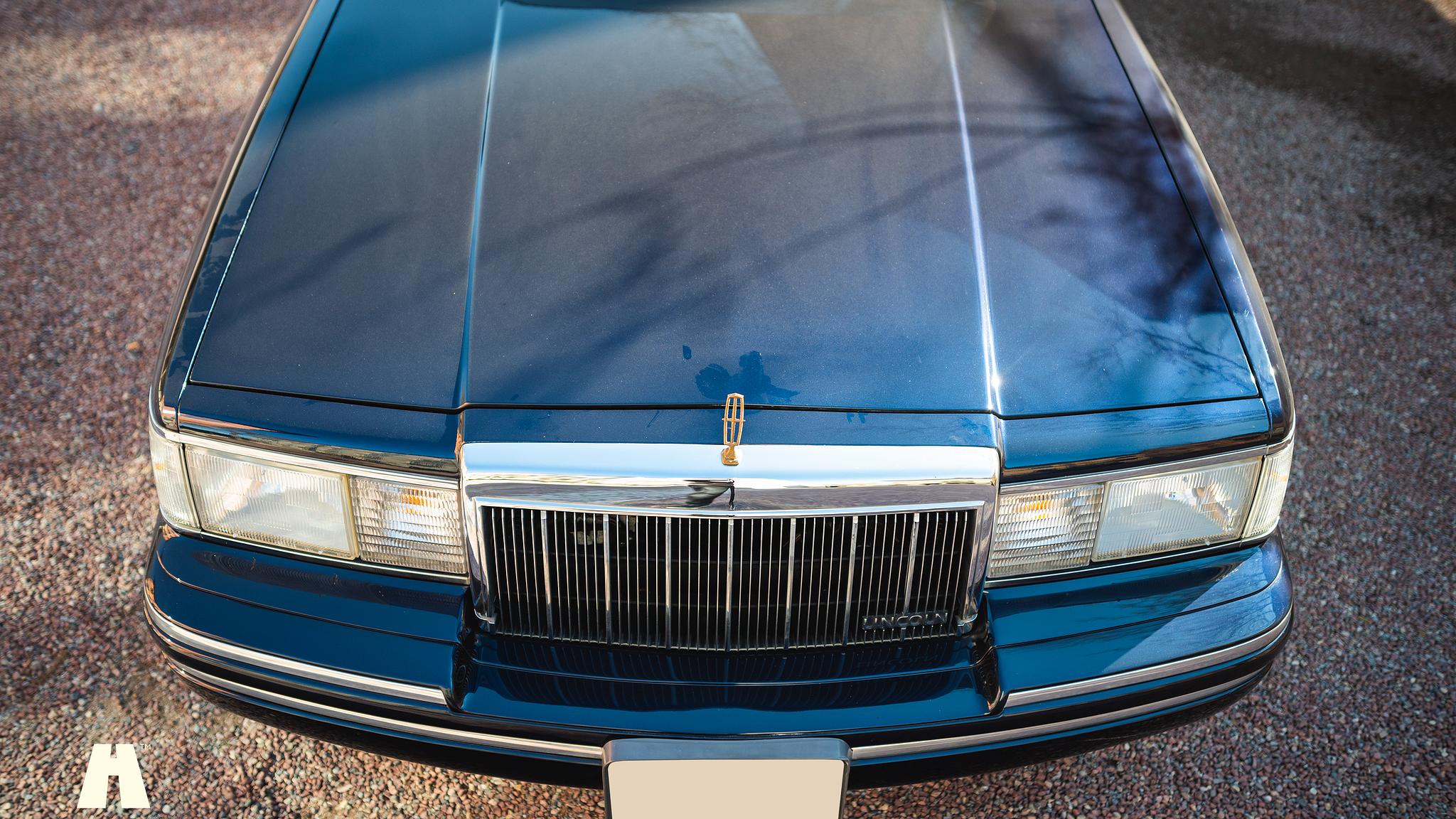 Exteriörbild på 1992 Lincoln Town Car Limousine 