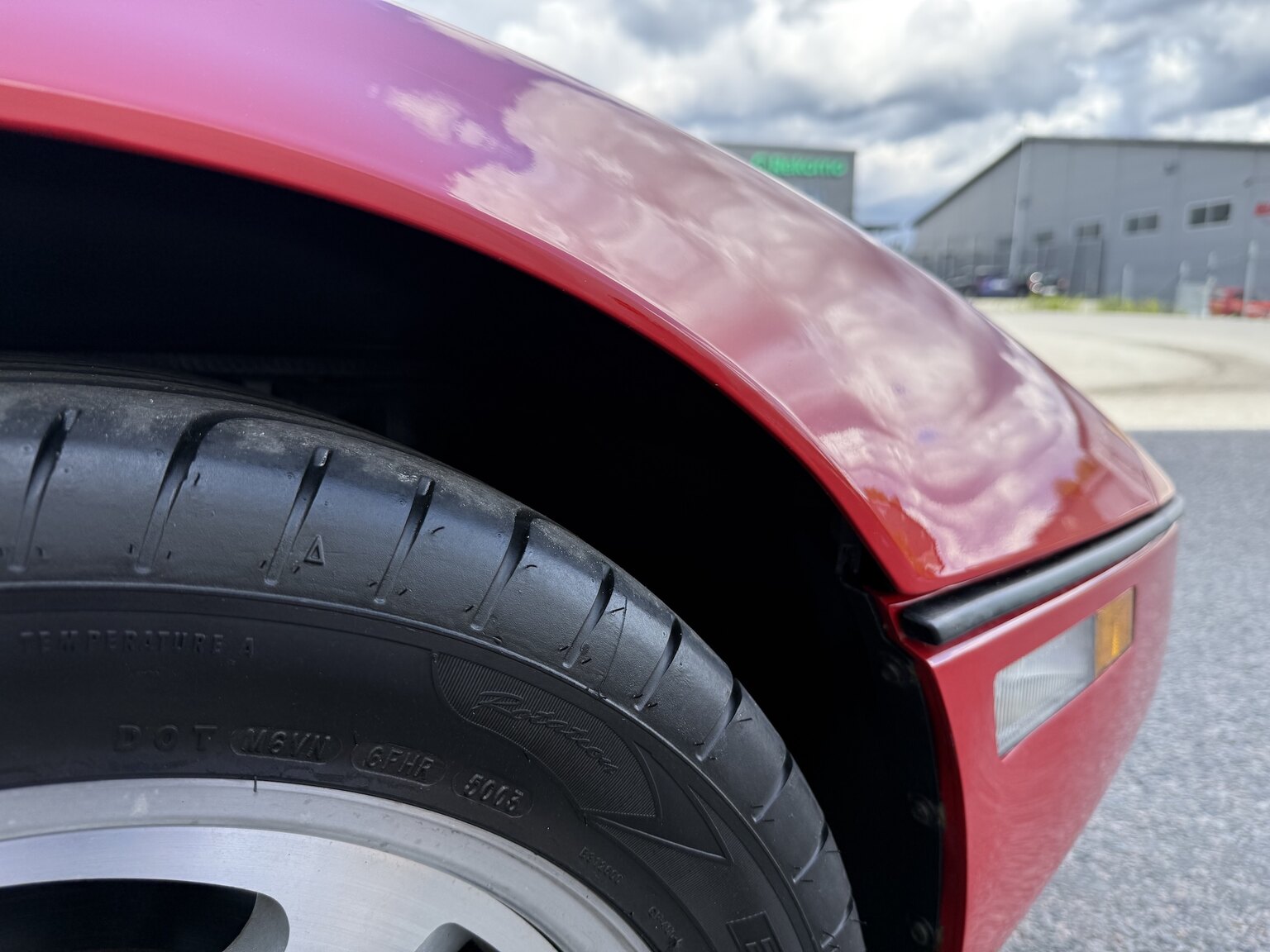 Exterior image of 1990 Chevrolet Corvette ZR-1 Targa