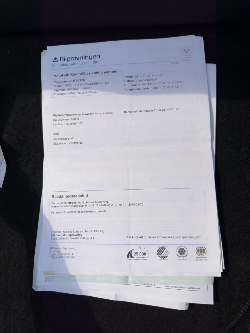 Dokumentation för 2004 Porsche 911 Carrera 4