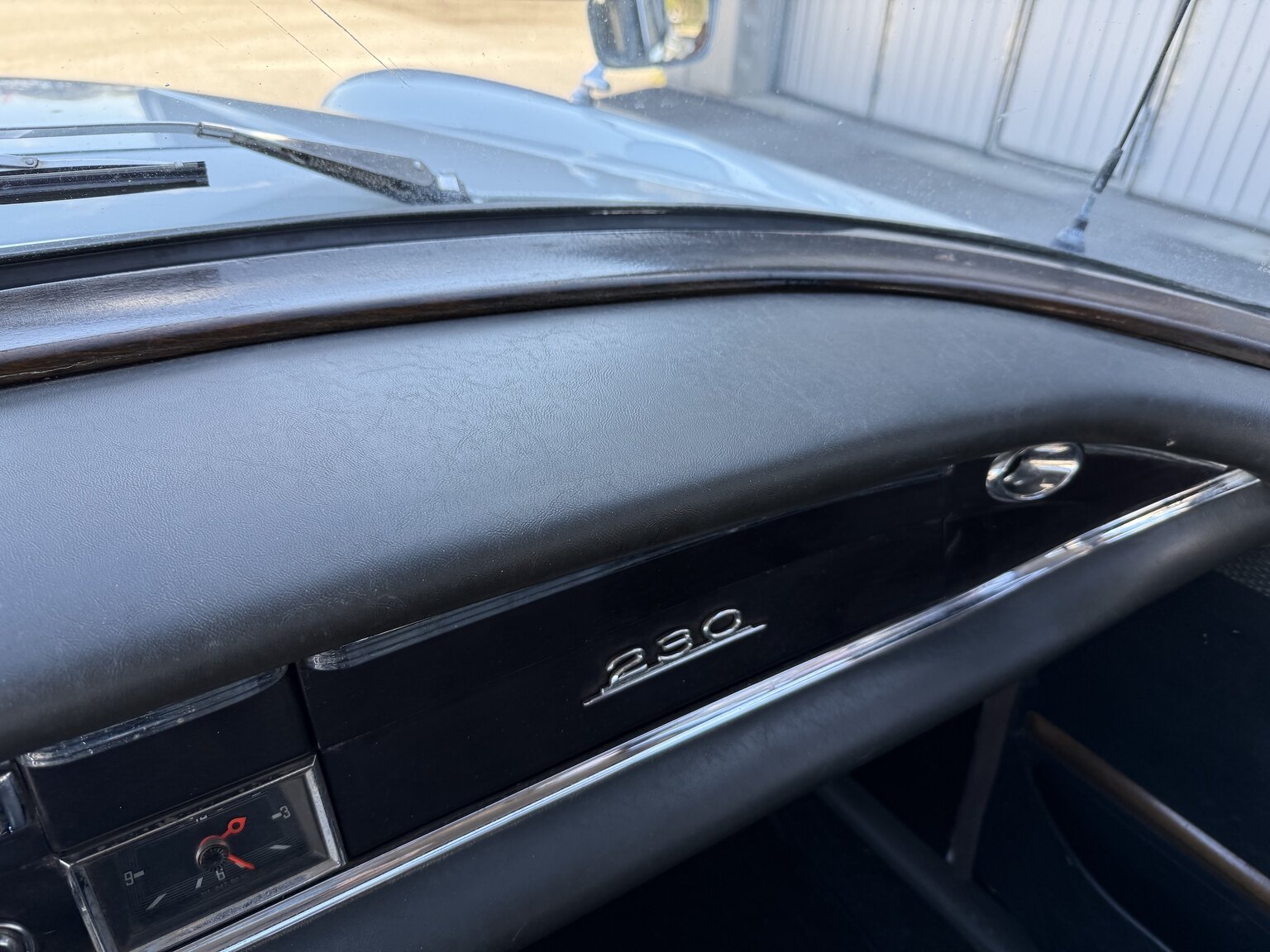 Interior image of 1967 Mercedes-Benz 230 Safari