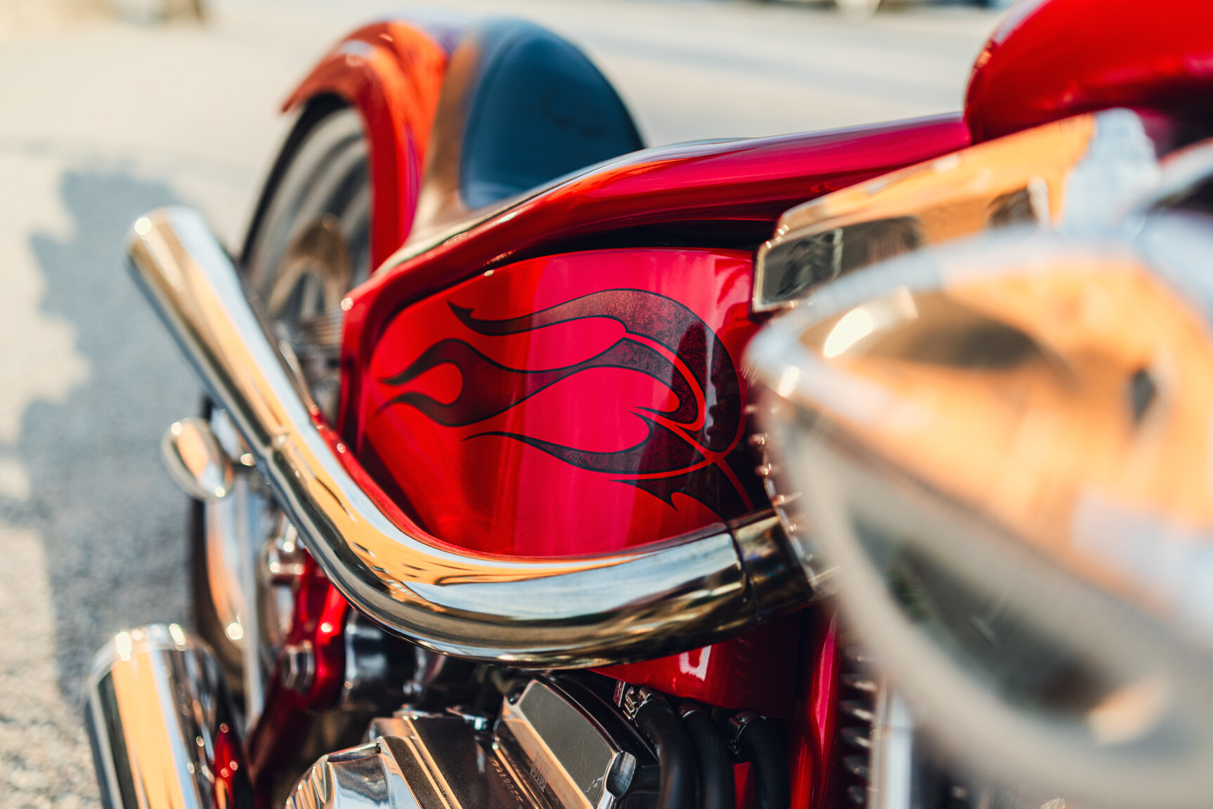Exteriörbild på 2001 Unique Custom Cycles Red Inferno