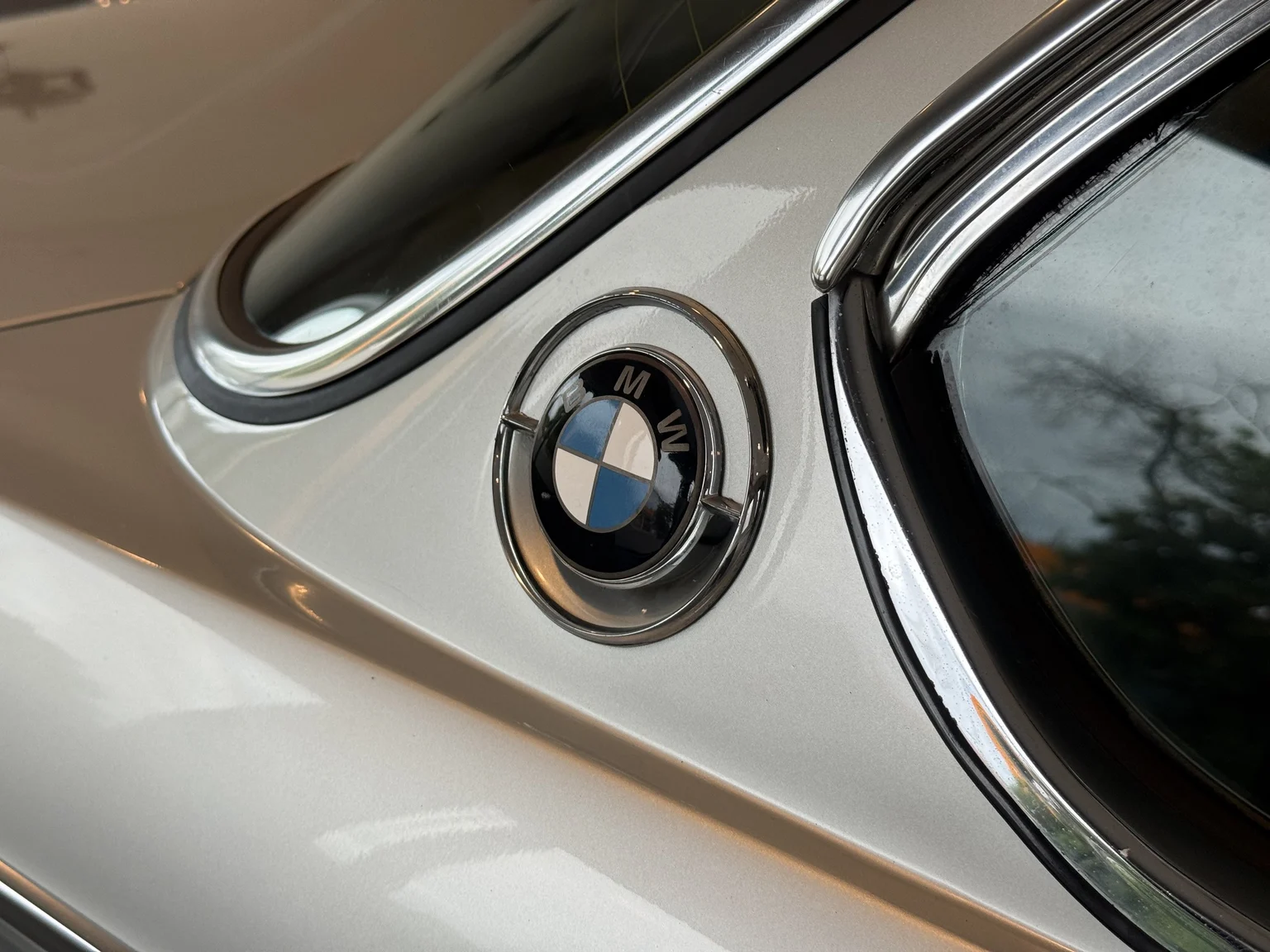 Exteriörbild på 1972 BMW E9 3.0 CSI (42)