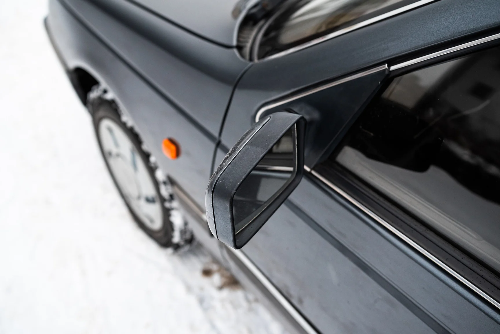 Exterior image of 1991 Peugeot 405 Break SRI (41)