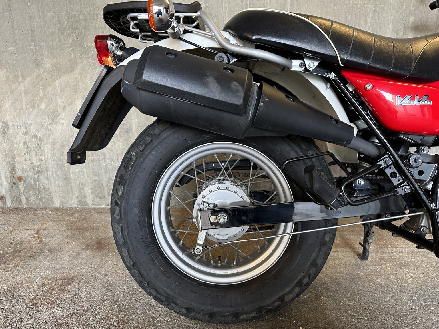 Exteriörbild på 2013 Suzuki RV125 Van Van