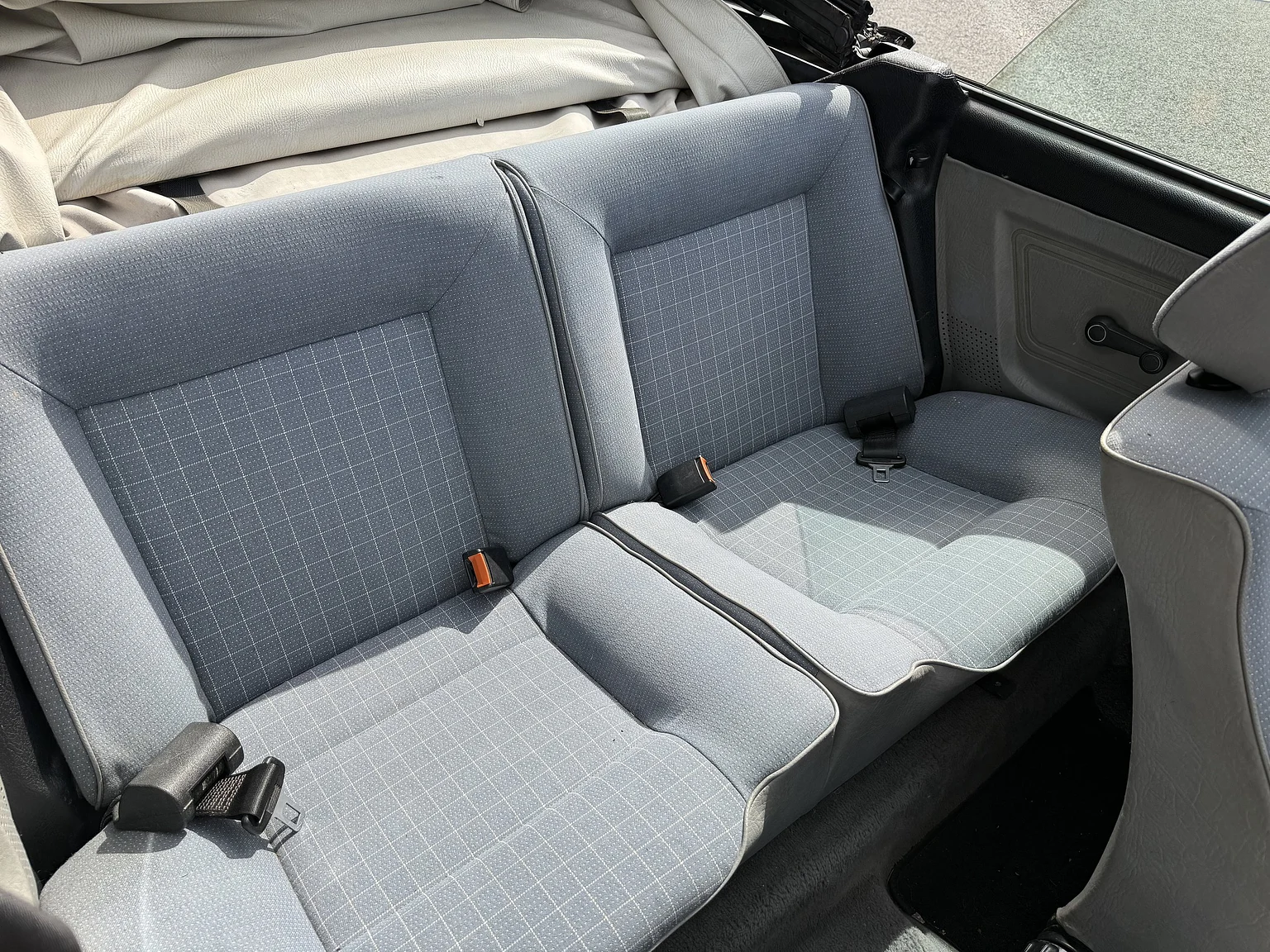 Interiörbild 1987 VW Golf Cabriolet (35)