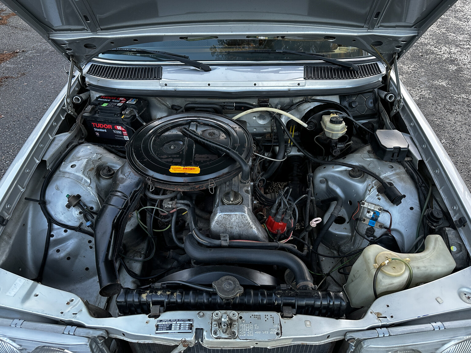 Image of 1978 Mercedes-Benz 250 mechanics