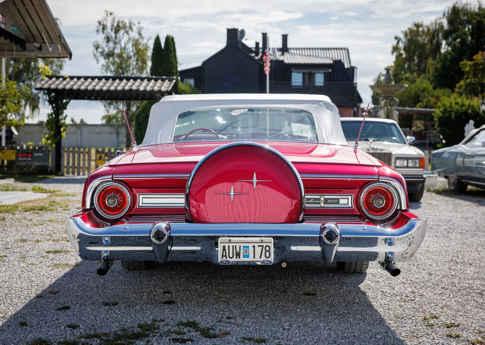 Exteriörbild på 1964 Ford Galaxie 500