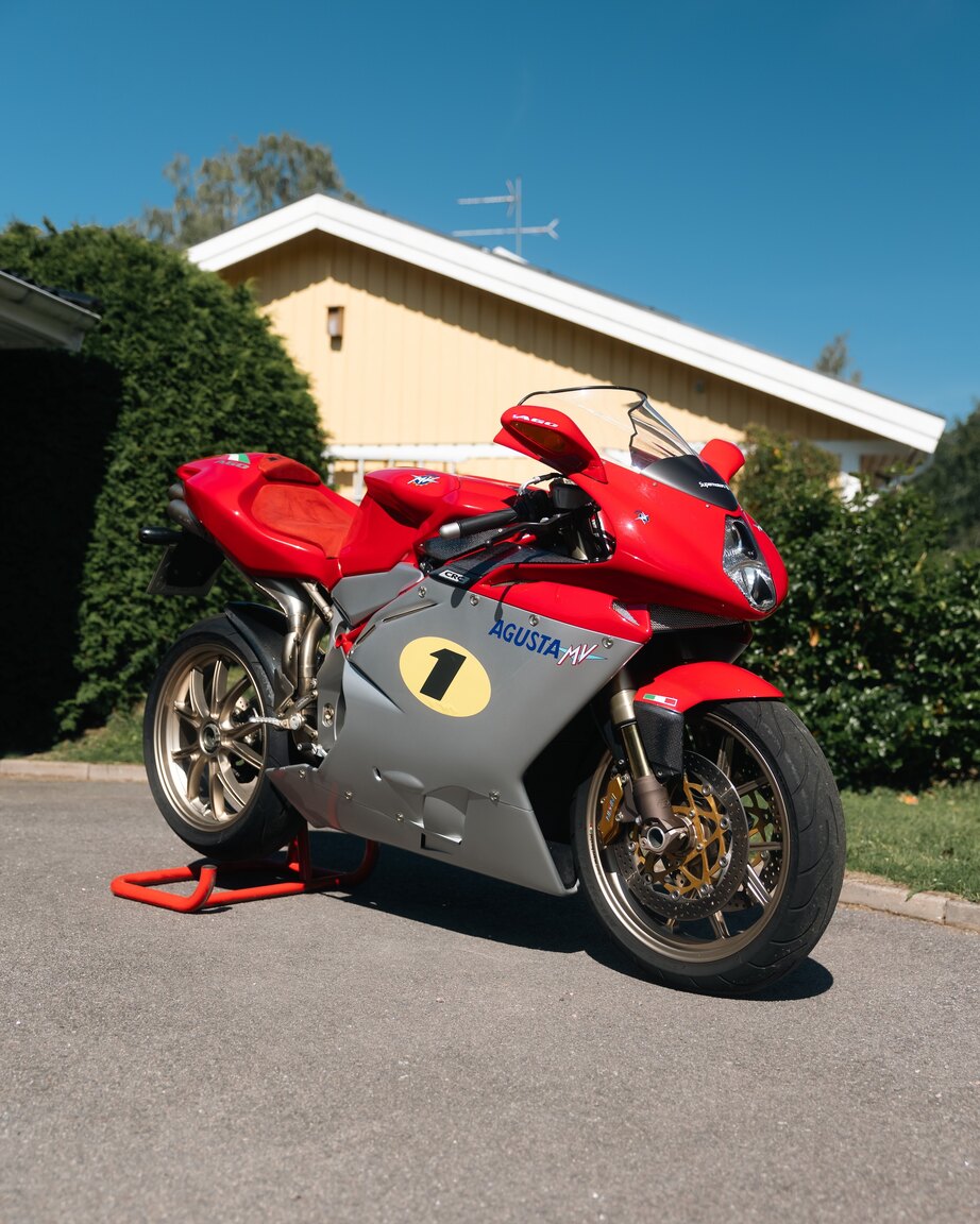 Aussenfoto 2004 MV Agusta F4 1000 AGO