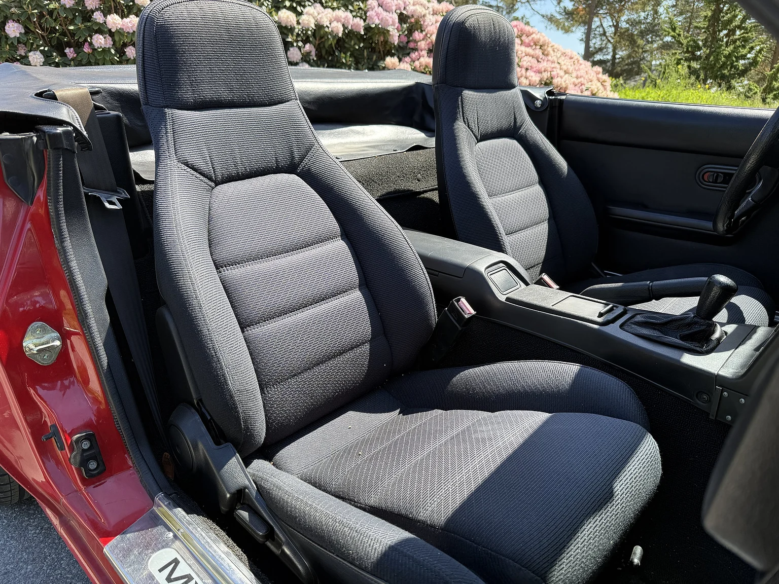 Interior image of 1991 Mazda MX-5 Miata (49)