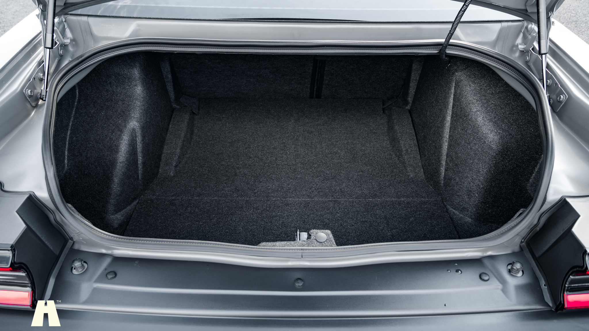 Interiörbild 2018 Dodge Challenger Hellcat