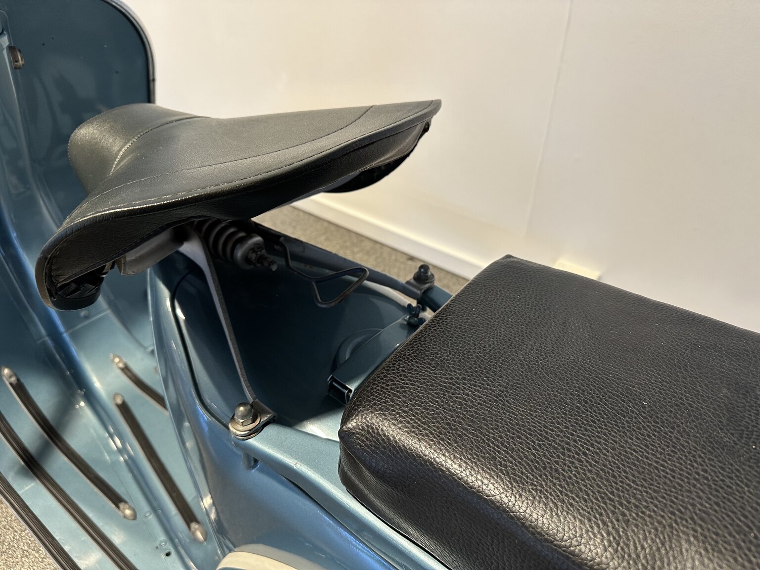 Exteriörbild på 1959 Vespa Piaggio 150cc Widebody