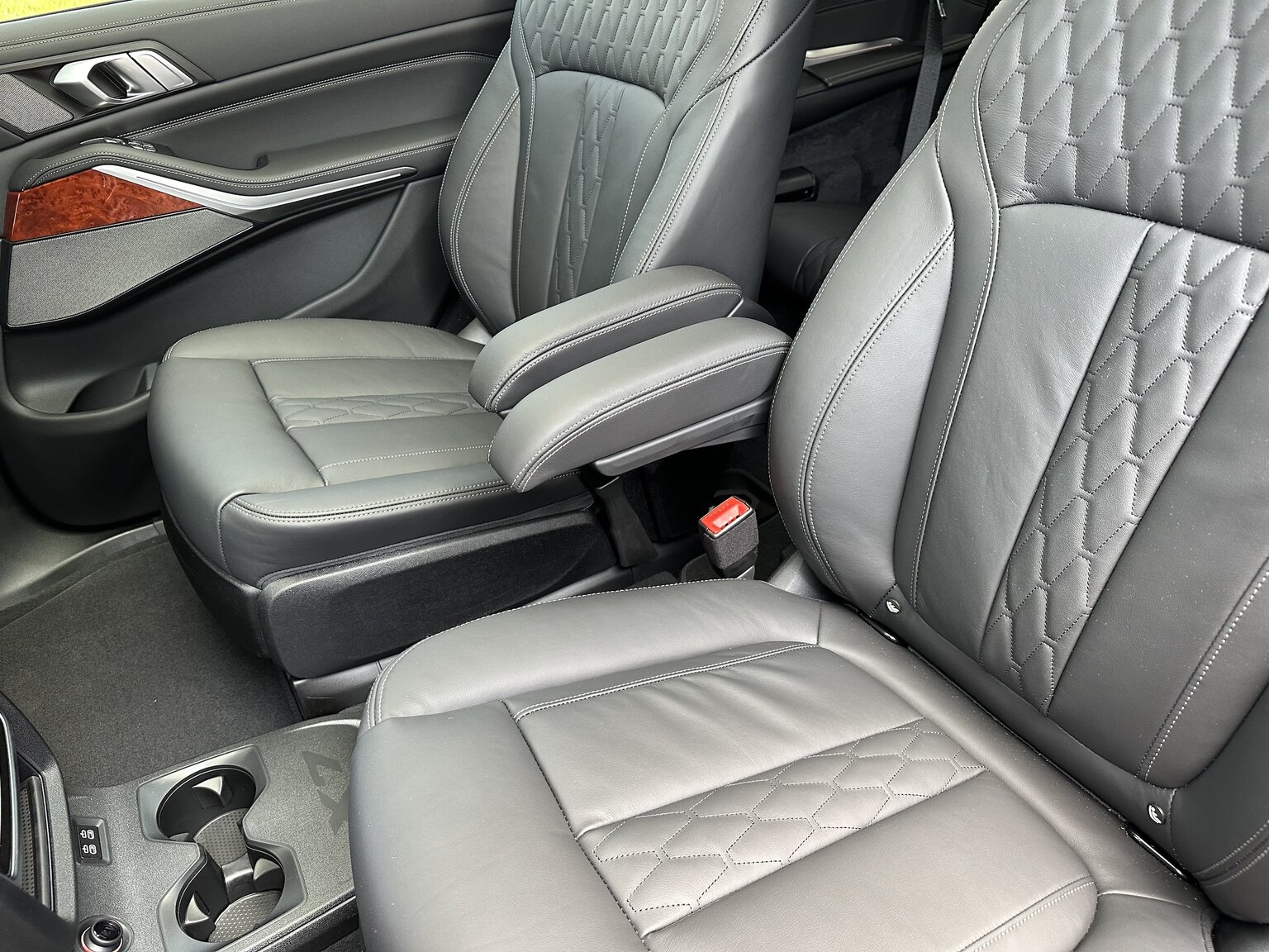 Interior image of 2022 ALPINA XB7