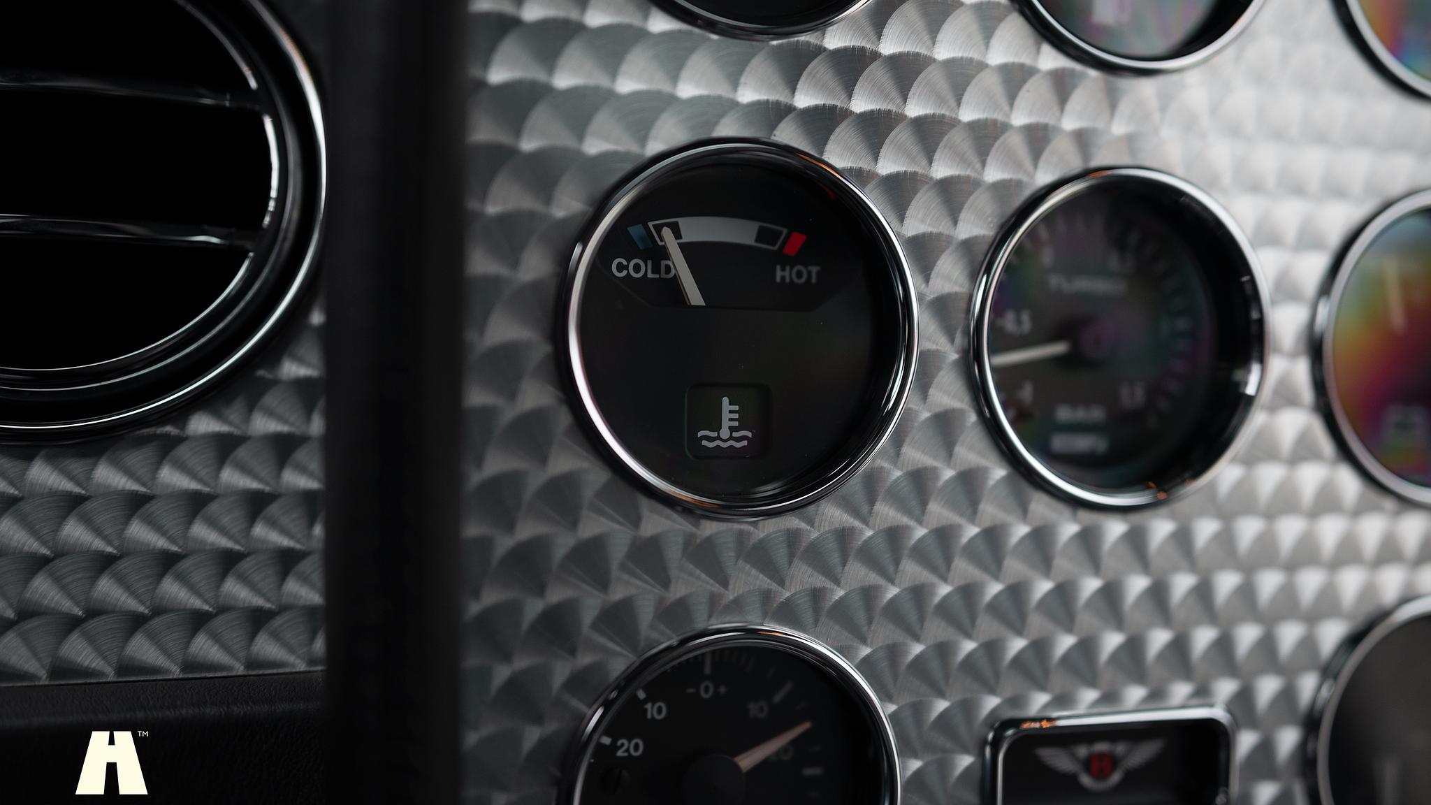 Interiörbild 1997 Bentley Continental T (17)