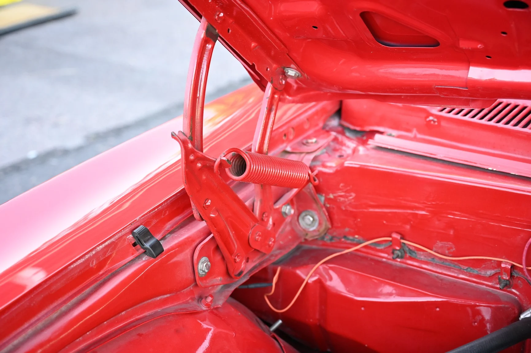 Image of 1968 Chevrolet Camaro Convertible mechanics (21)