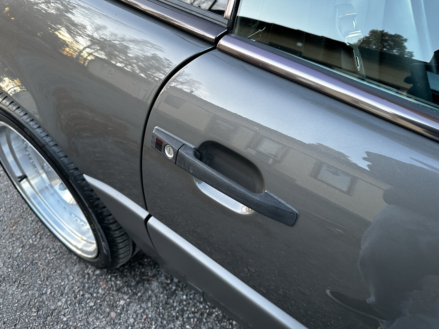 Exteriörbild på 1990 Mercedes-Benz SL500