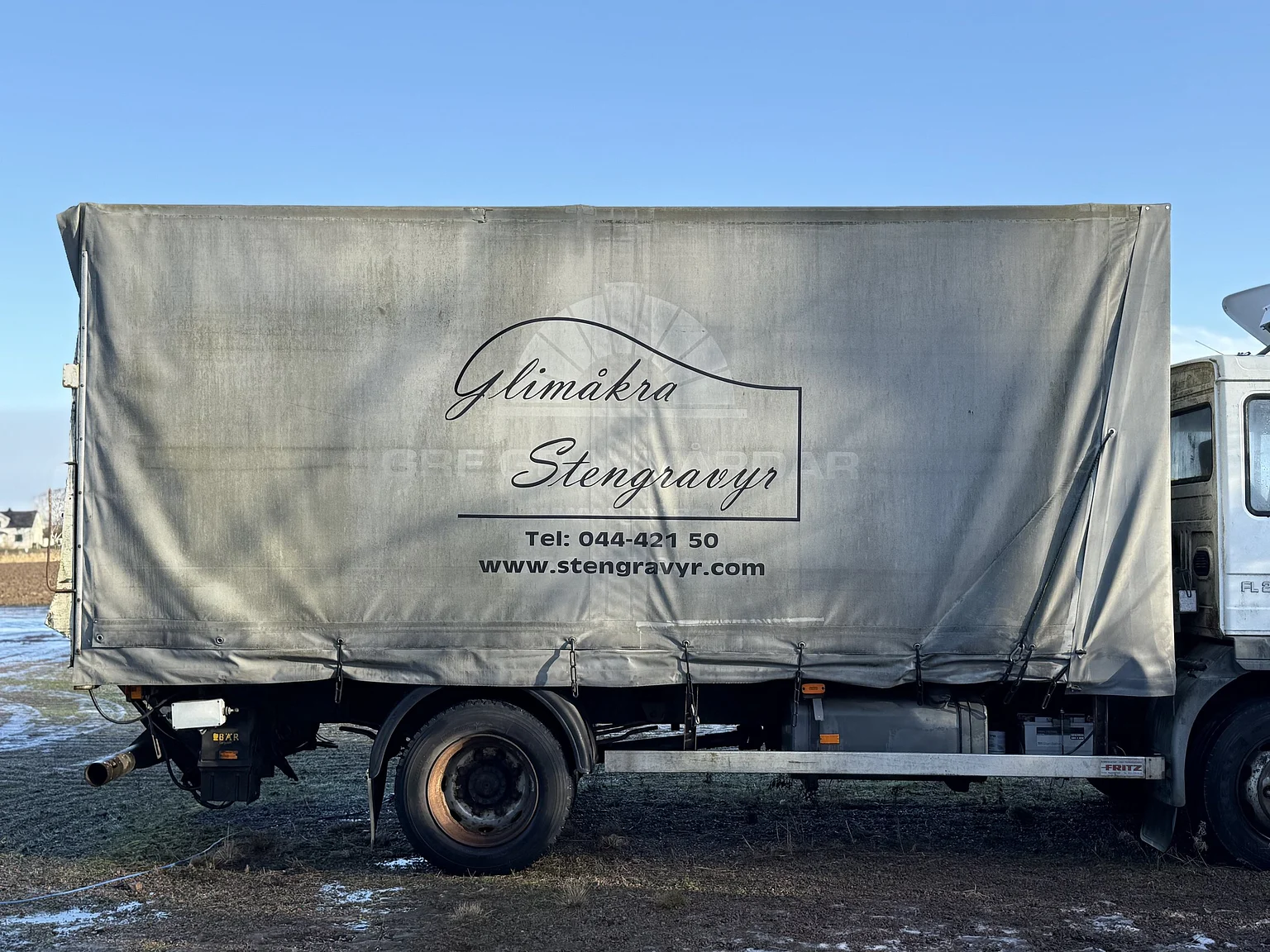 Exteriörbild på 2000 Volvo FL6 4x2 - NO RESERVE (9)