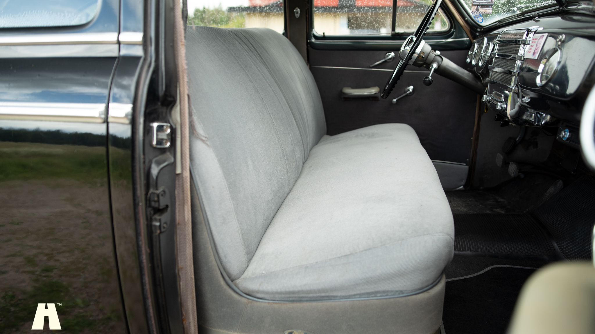 Interior image of 1949 Buick Super Eight (32)